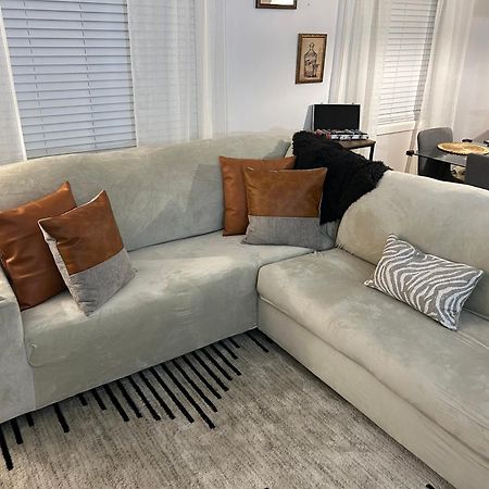 Chic Modern Bedroom 5 Mins From Jfk New York Bagian luar foto
